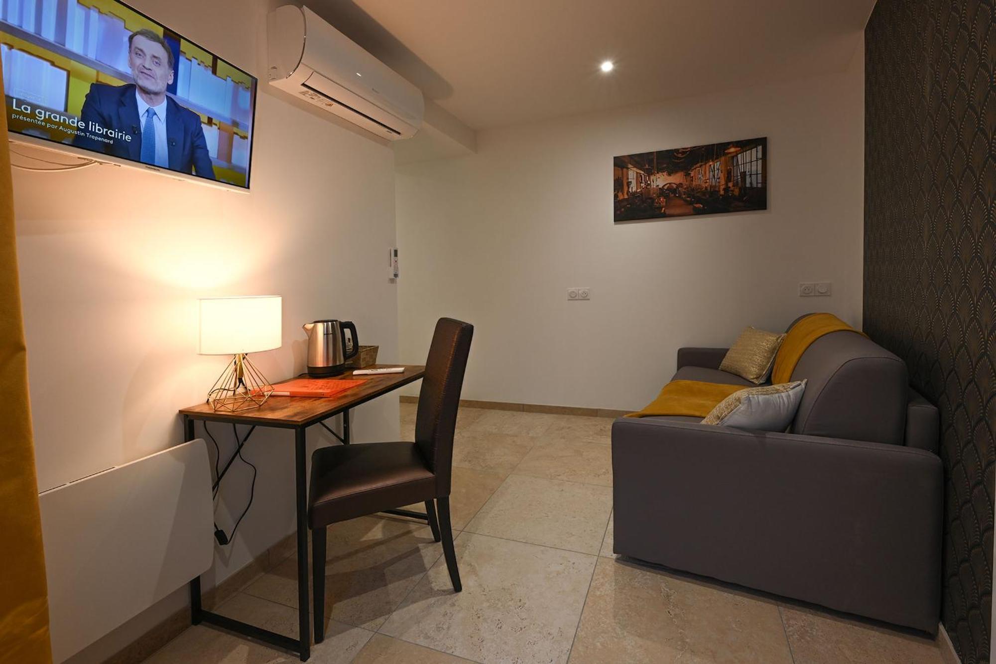 Hotel De La Croisee Poncin Phòng bức ảnh